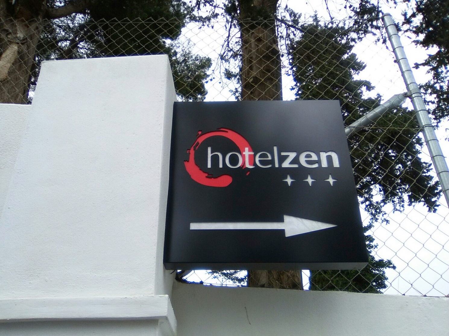 banderola hotel zen